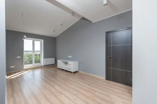 Does Hardwood Flooring Need to Be Acclimated?